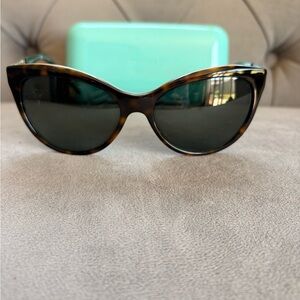 Tiffany cat eye sunglasses